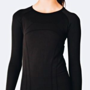 IVIVVA (kids lululemon) SIZE 14 (kids) BLACK LONG SLEEVE